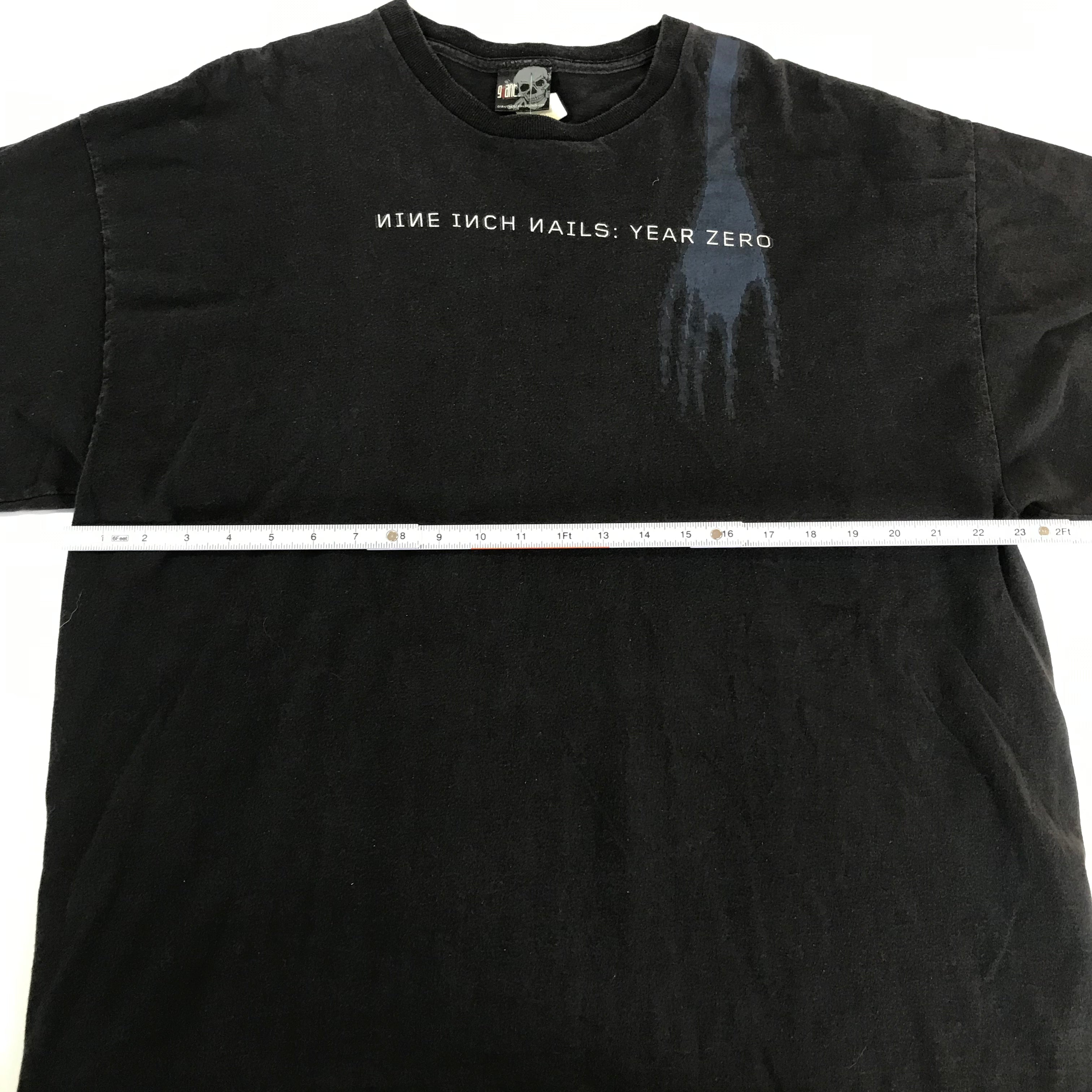 '07 Nine Inch Nails Year Zero Tee - XL