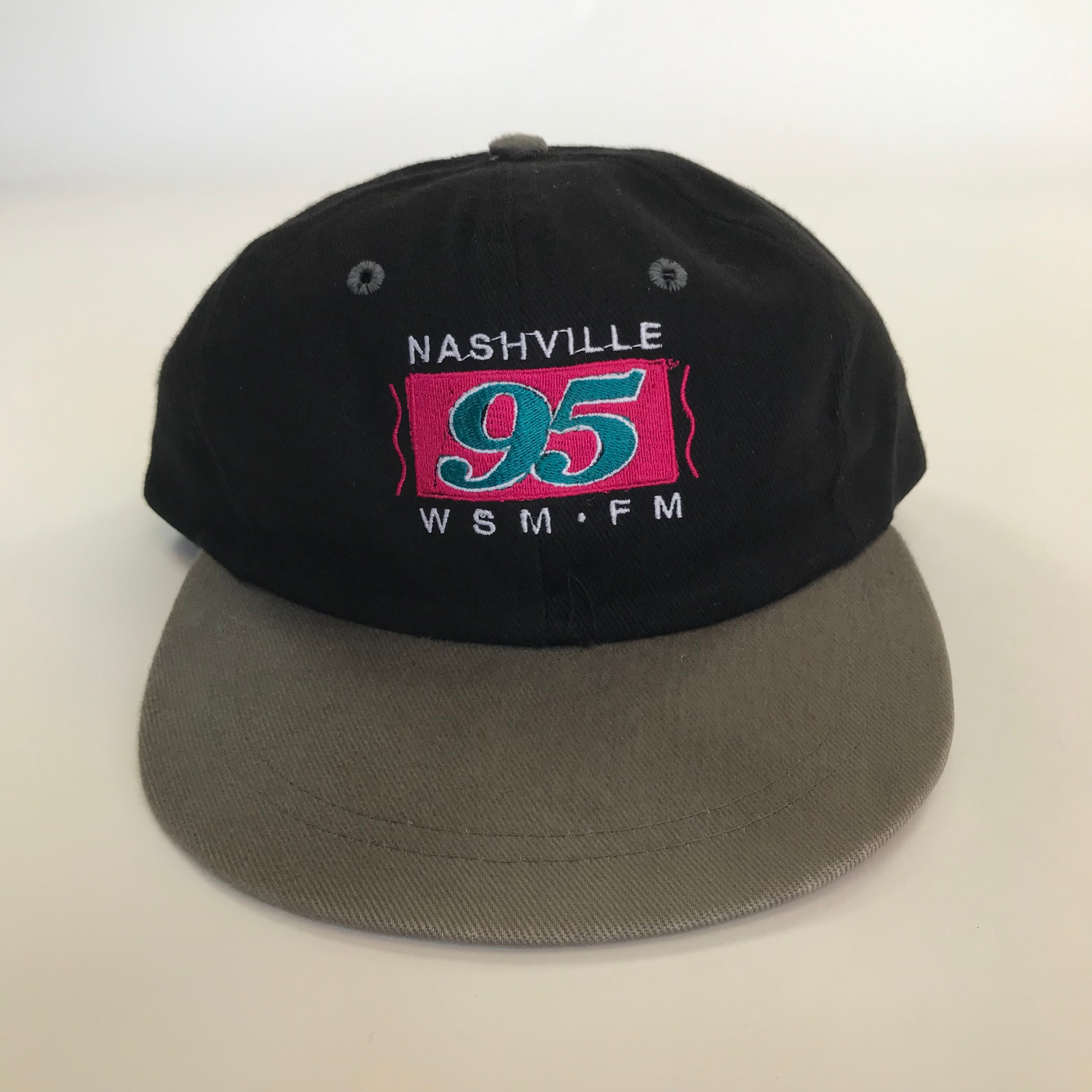 DEADSTOCK 90s Two-Tone Nashville Radio WSM Snapback