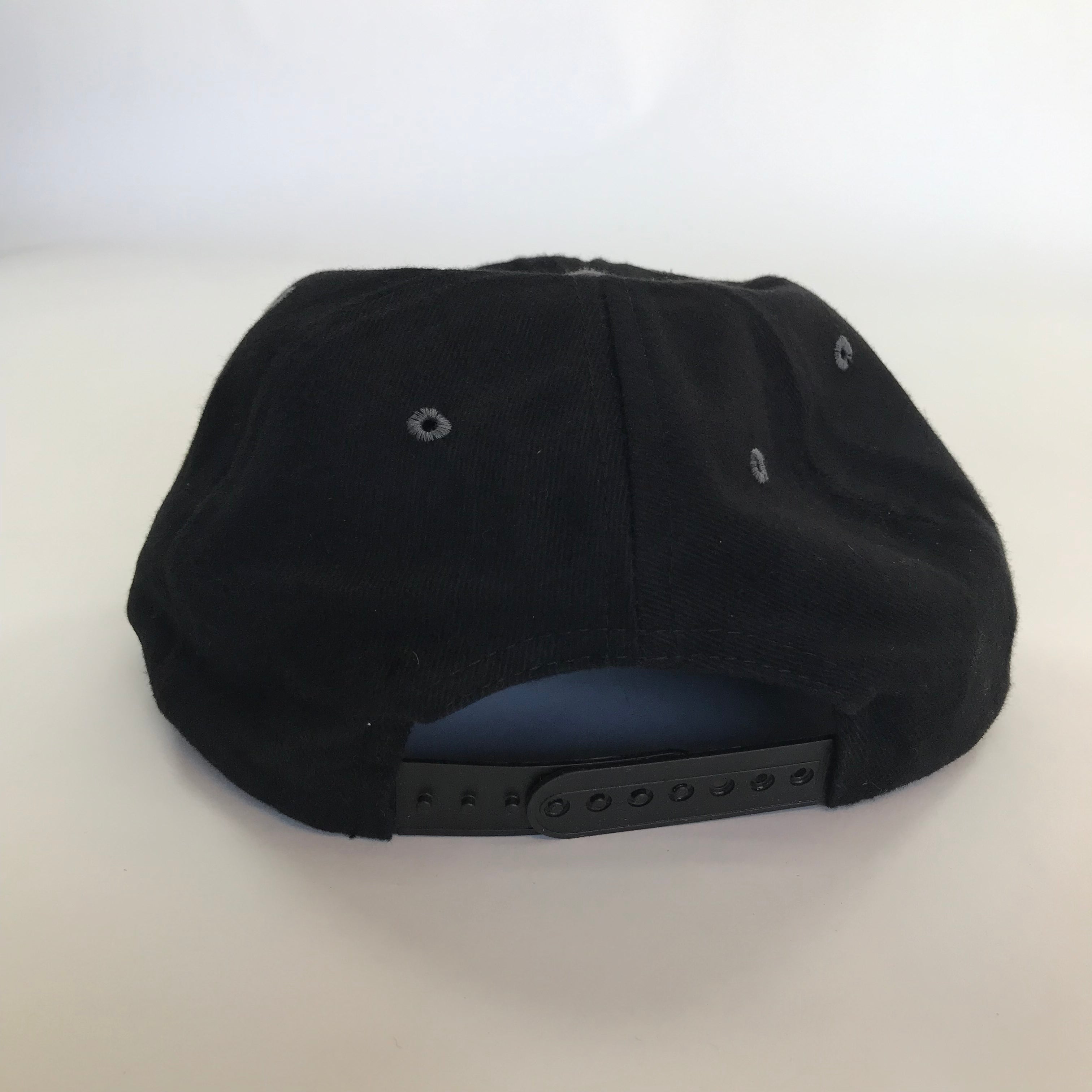 DEADSTOCK 90s Two-Tone Nashville Radio WSM Snapback