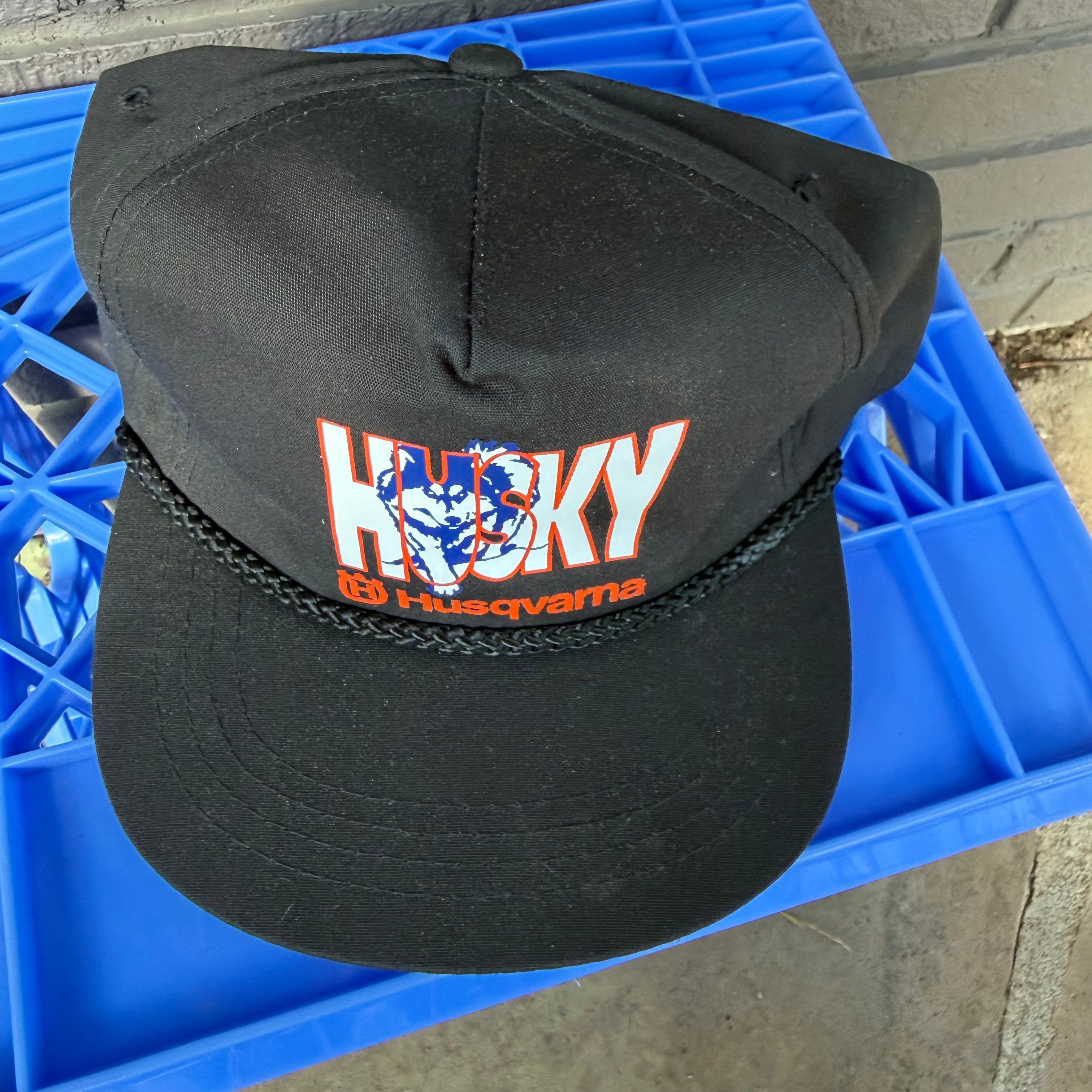 DEADSTOCK 80s/90s Husqvarna Husky Dog Snapback